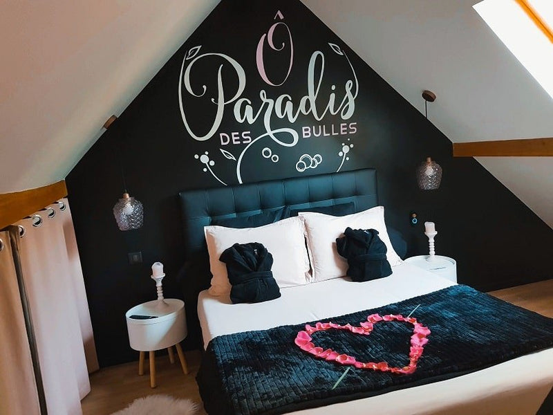 O Paradis des Bulles - Love’nSpa - weekend en amoureux, love rooms avec spa ou jacuzzi privatif1 de O Paradis des Bulles