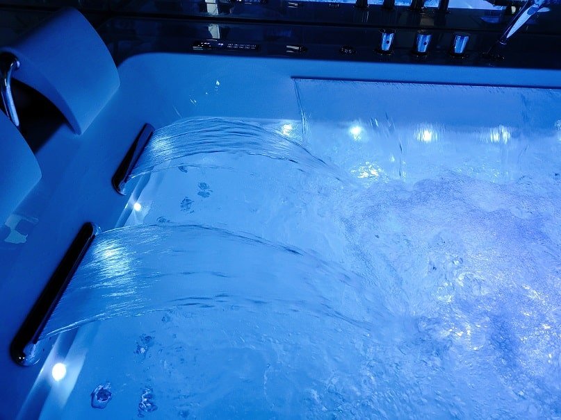 O Paradis des Bulles - Love’nSpa - weekend en amoureux, love rooms avec spa ou jacuzzi privatif8 de O Paradis des Bulles