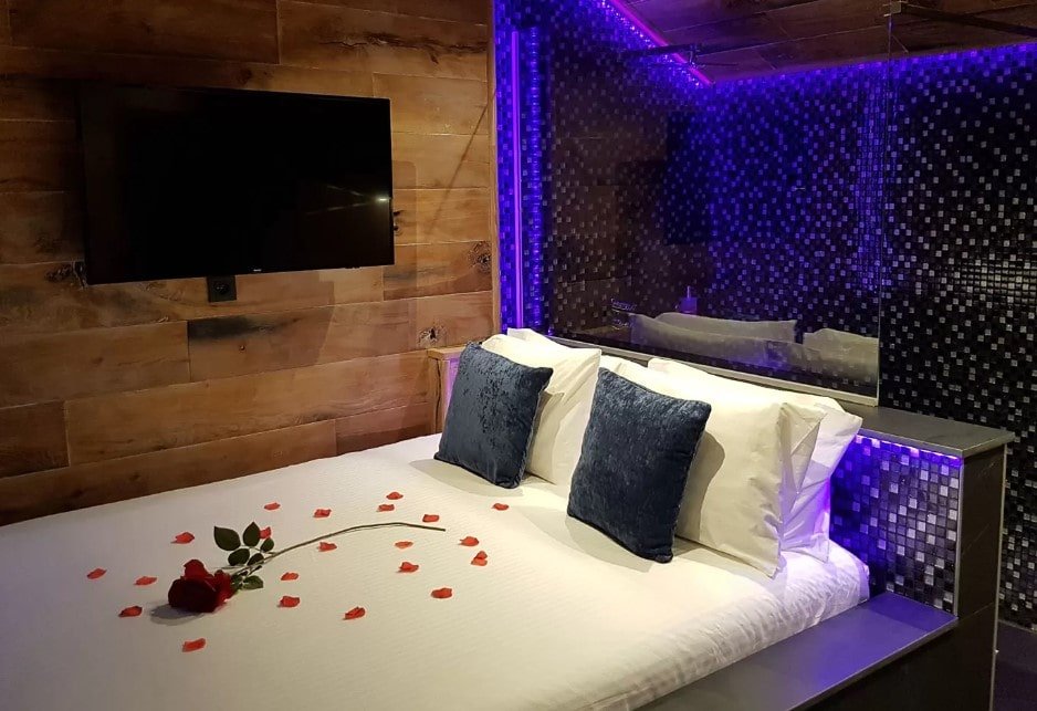 Ocove - Love’nSpa - weekend en amoureux, love rooms avec spa ou jacuzzi privatif6 de Ocove