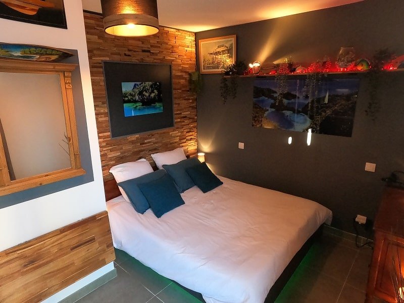 PARADIS POUR DEUX - L’amour de l’eau - Love’nSpa - weekend en amoureux, love rooms avec spa ou jacuzzi privatif1 de PARADIS POUR DEUX - L’amour de l’eau