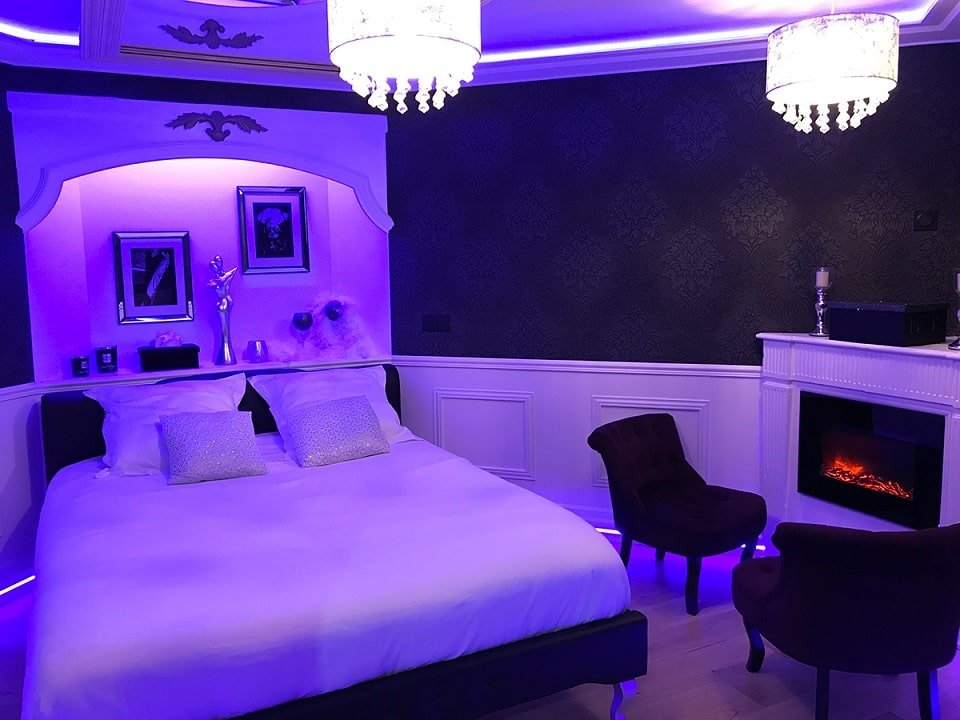 Résidence du Pelican - Loving Room - Love’nSpa - weekend en amoureux, love rooms avec spa ou jacuzzi privatif1 de Résidence du Pelican - Loving Room