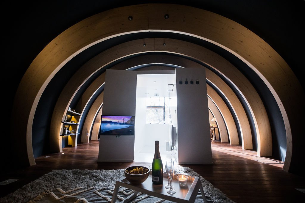 Room8 - Love’nSpa - weekend en amoureux, love rooms avec spa ou jacuzzi privatifRoom8