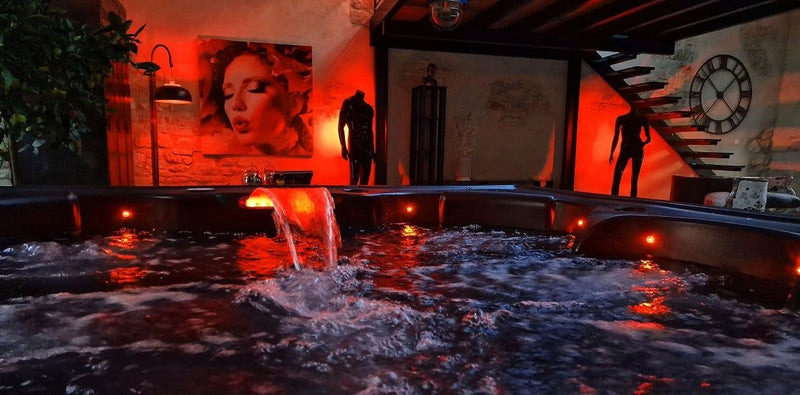 Secrets Love Room - L'Atelier du Marquis - Love’nSpa - weekend en amoureux, love rooms avec spa ou jacuzzi privatif2 de Demeure de la Baronne - L'Atelier du Marquis