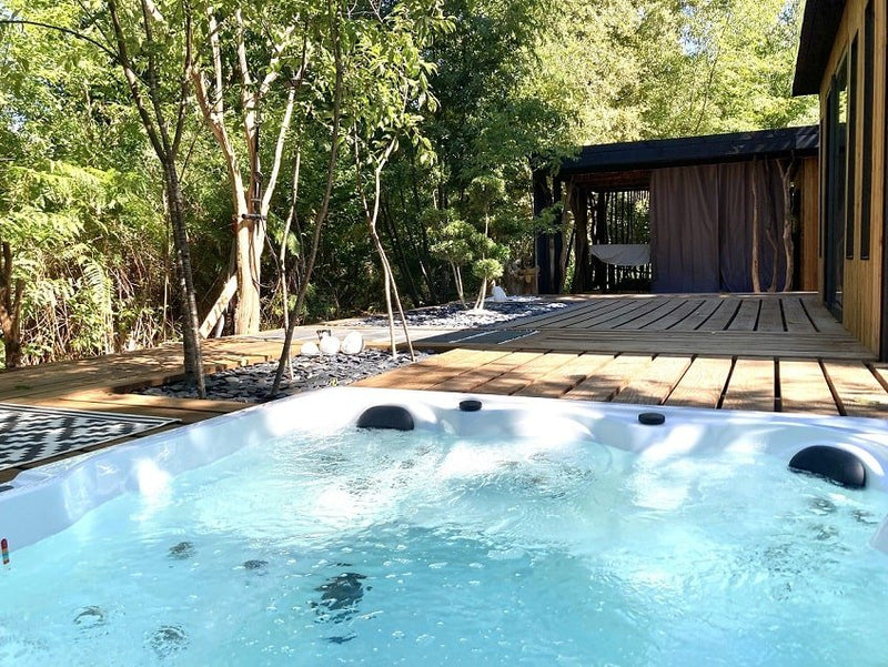 So Wood 33 - Love’nSpa - weekend en amoureux, love rooms avec spa ou jacuzzi privatif1 de So Wood 33