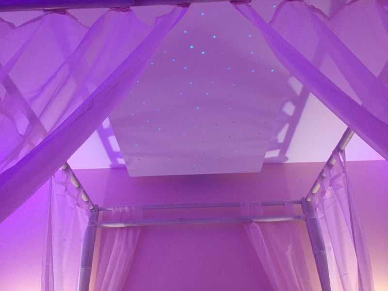 L'INSTANT ROMANTIQUE - Suite Vegas - Love’nSpa - weekend en amoureux, love rooms avec spa ou jacuzzi privatif1 de L'INSTANT ROMANTIQUE - Suite Princesse