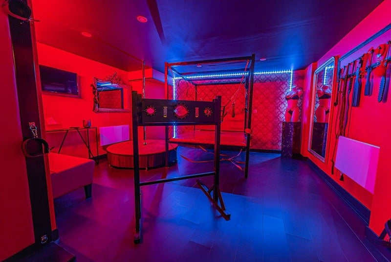 The Playroom XXL - Love’nSpa - weekend en amoureux, love rooms avec spa ou jacuzzi privatif4 de The Playroom XXL