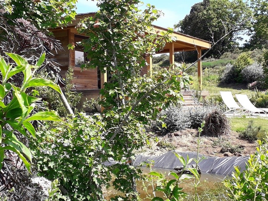Trésors de Campagne -Cabane dans les arbres des Baies sauvages avec jacuzzi privatif - Love’nSpa - weekend en amoureux, love rooms avec spa ou jacuzzi privatif10 de Trésors de Campagne -Cabane de charme Baies sauvages avec jacuzzi privatif