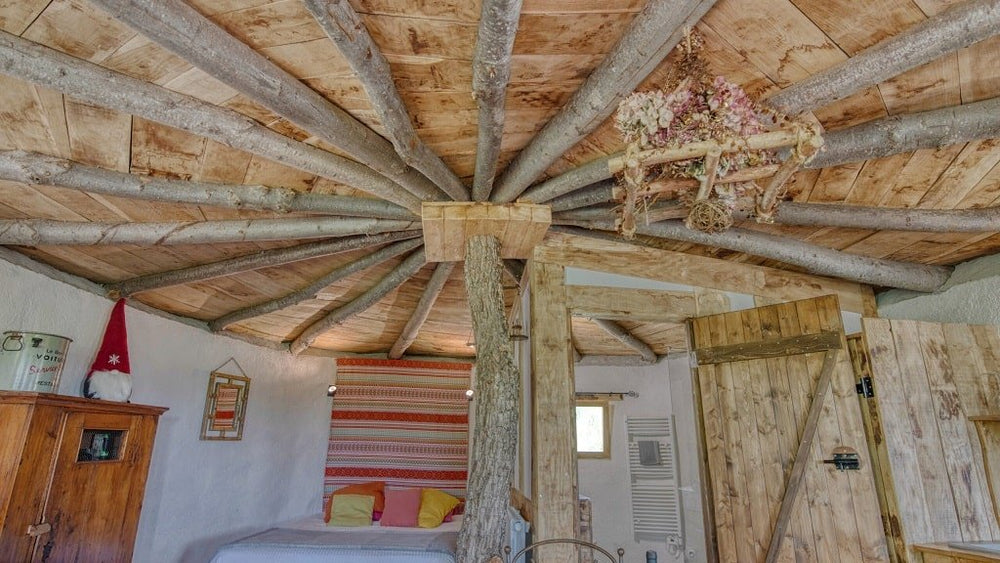 Trésors de Campagne -Maison du Hobbit avec spa privatif - Love’nSpa - weekend en amoureux, love rooms avec spa ou jacuzzi privatif4 de Trésors de Campagne -Maison du Hobbit avec spa privatif