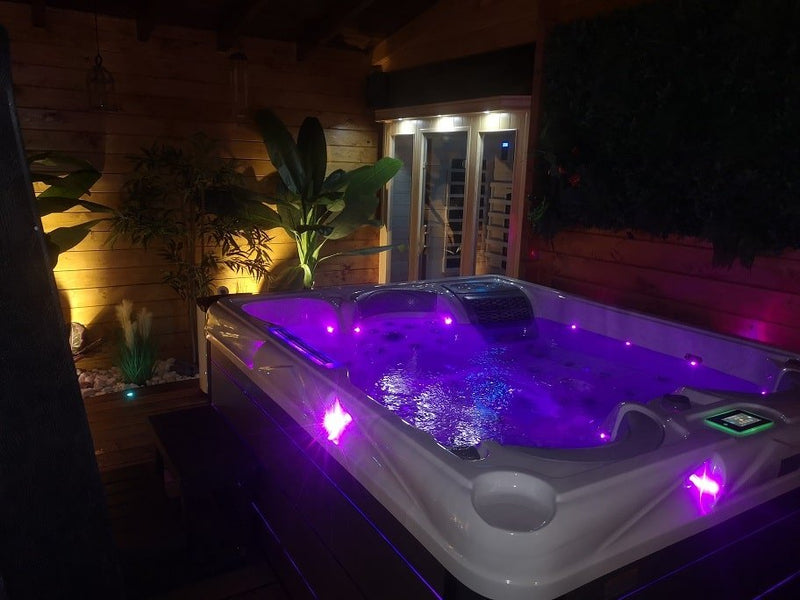 Tropical Spa - Le Chalet - Love’nSpa - weekend en amoureux, love rooms avec spa ou jacuzzi privatif3 de Tropical Spa - Le Chalet