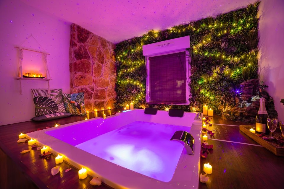 Urban spa - L'ÉVASION NATURE - Love’nSpa - weekend en amoureux, love rooms avec spa ou jacuzzi privatif1 de Urban spa - L'ÉVASION NATURE