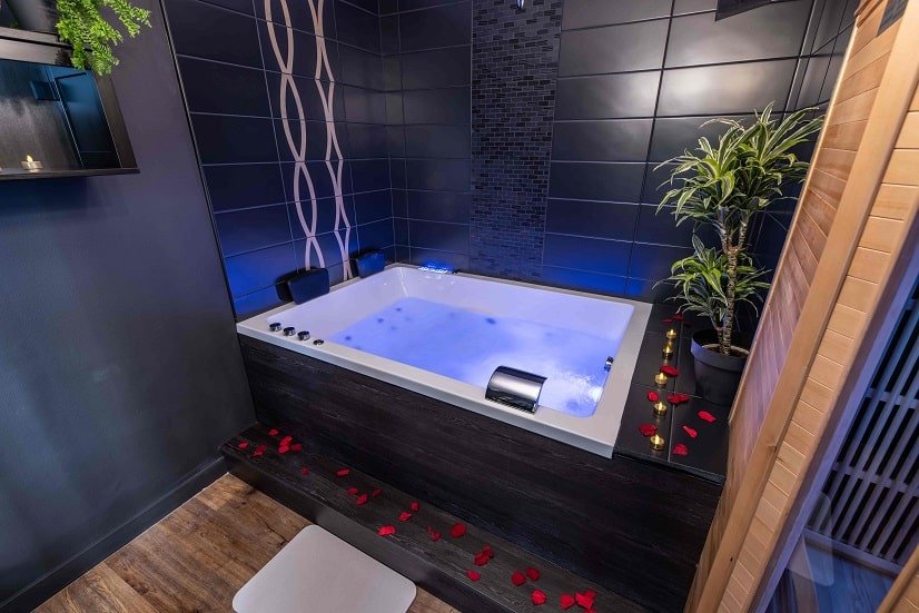 Urban spa - ROMANTIQUE CHIC - Love’nSpa - weekend en amoureux, love rooms avec spa ou jacuzzi privatif3 de Urban spa - ROMANTIQUE CHIC