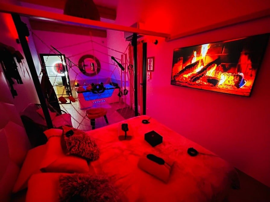 Villa Cocoon - Love Room & Spa - Love’nSpa - weekend en amoureux, love rooms avec spa ou jacuzzi privatif12 de Villa Cocoon - Love Room & Spa