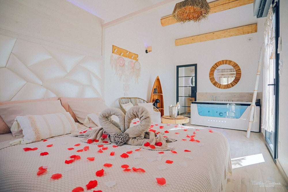 Villa Cocoon - Love Room & Spa - Love’nSpa - weekend en amoureux, love rooms avec spa ou jacuzzi privatif1 de Villa Cocoon - Love Room & Spa