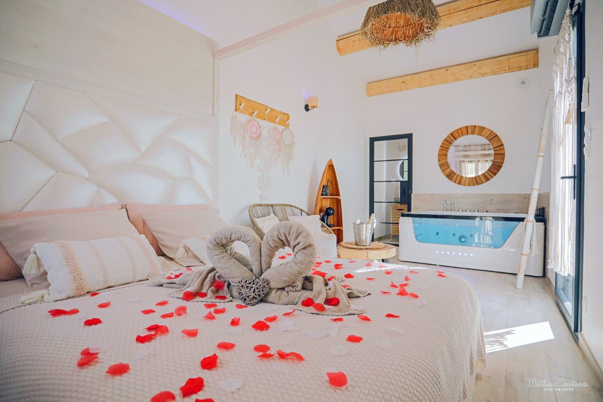 Villa Cocoon - Love Room & Spa - Love’nSpa - weekend en amoureux, love rooms avec spa ou jacuzzi privatifVilla Cocoon - Love Room & Spa