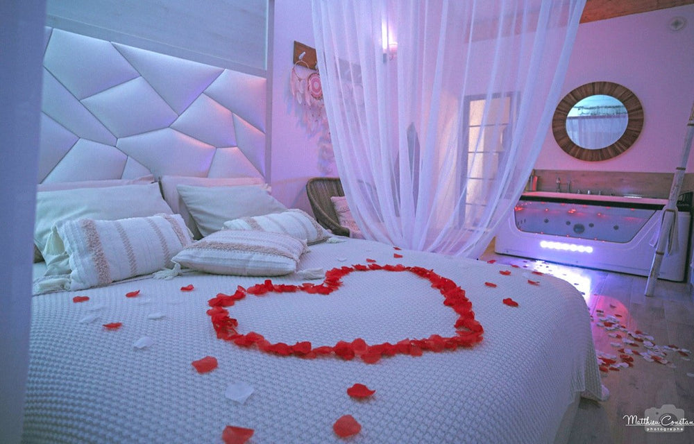 Villa Cocoon - Love Room & Spa - Love’nSpa - weekend en amoureux, love rooms avec spa ou jacuzzi privatif7 de Villa Cocoon - Love Room & Spa