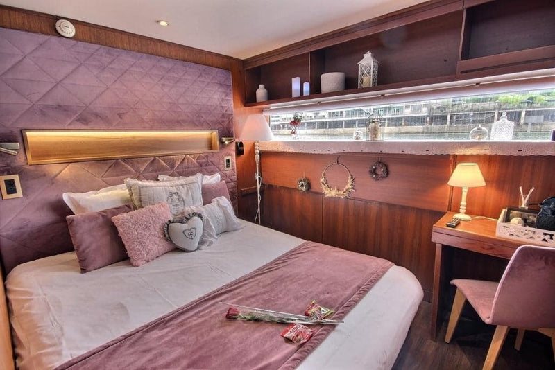 VIP Paris Yacht hôtel - Love’nSpa - weekend en amoureux, love rooms avec spa ou jacuzzi privatif