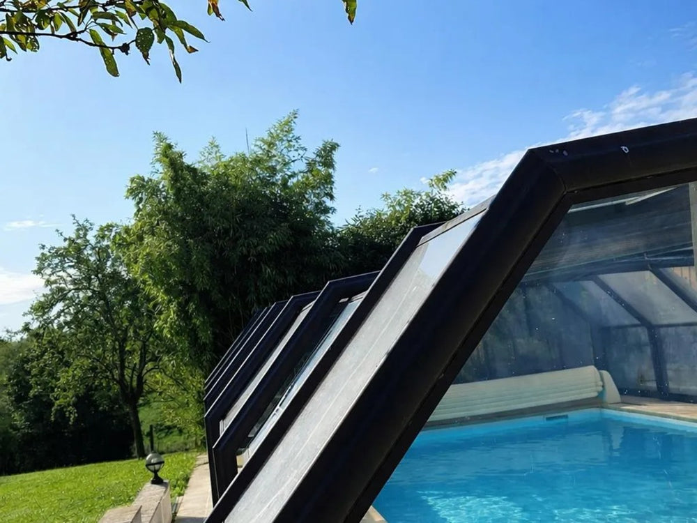 Abri de piscine modulable ouvert sur le jardin10 de Suite Morocco, Domaine de Like a Dream
