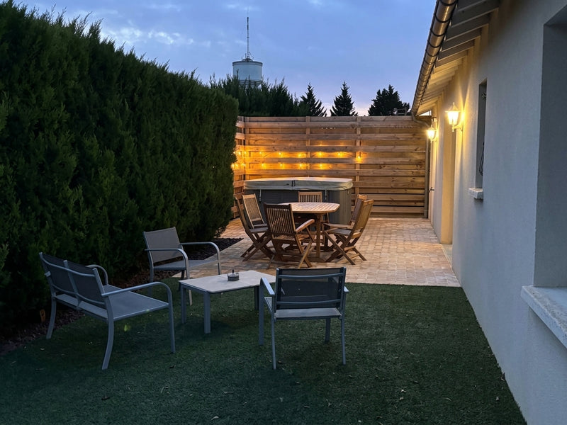 Logis Flo - Écrin de romance & détente privative avec spa extérieur3 de Logis Flo - Écrin de romance & détente privative avec spa extérieur
