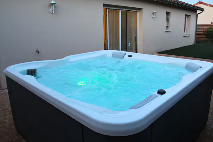 Logis Flo - Écrin de romance & détente privative avec spa extérieur3 de Logis Flo - Écrin de romance & détente privative avec spa extérieur

