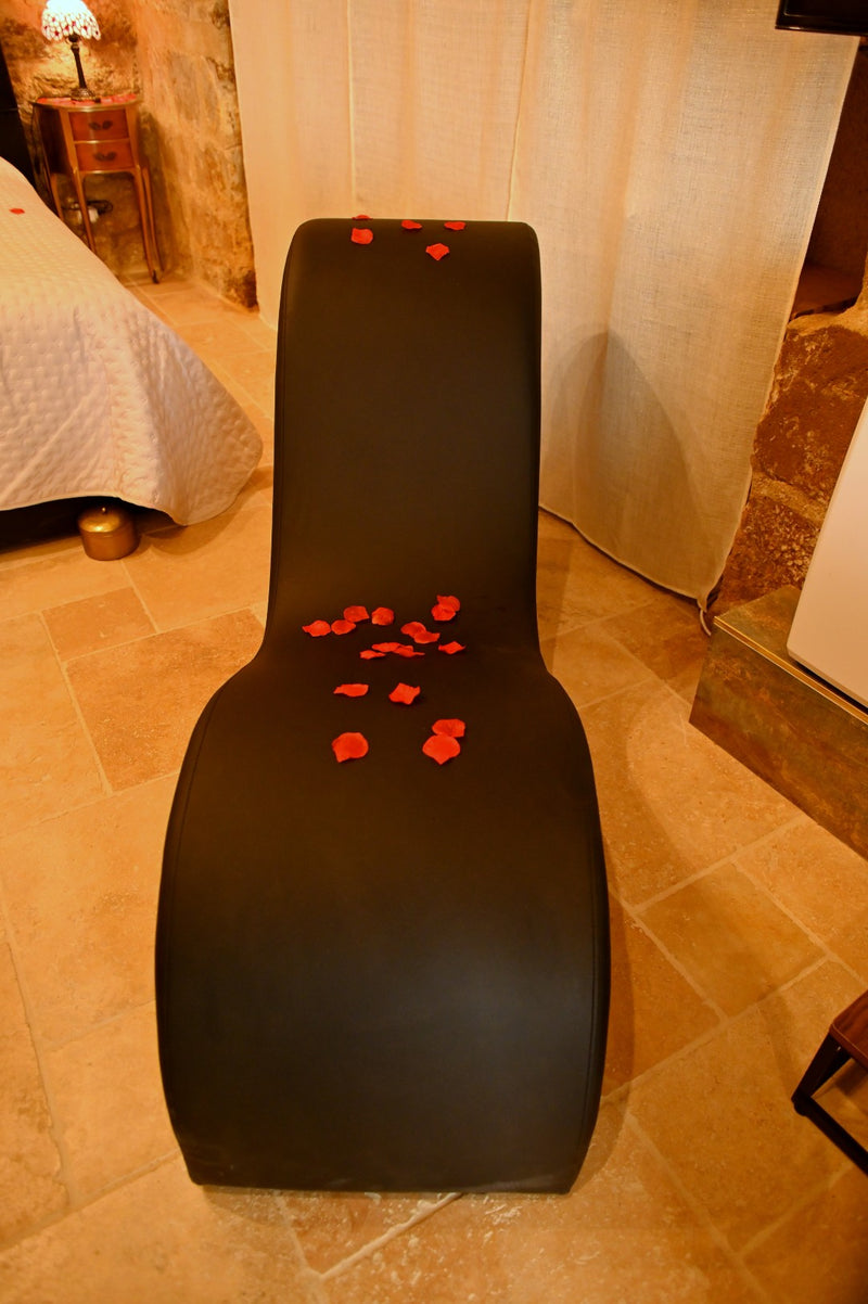 50 Nuances de Grambois - Love’nSpa - weekend en amoureux, love rooms avec spa ou jacuzzi privatif3 de 50 Nuances de Grambois
