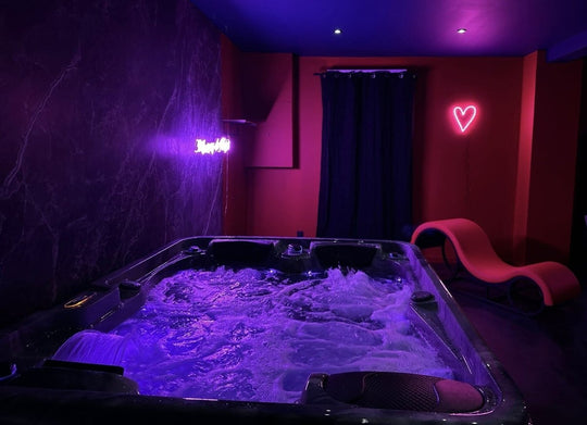 50 nuances de plaisir - Love’nSpa - weekend en amoureux, love rooms avec spa ou jacuzzi privatif