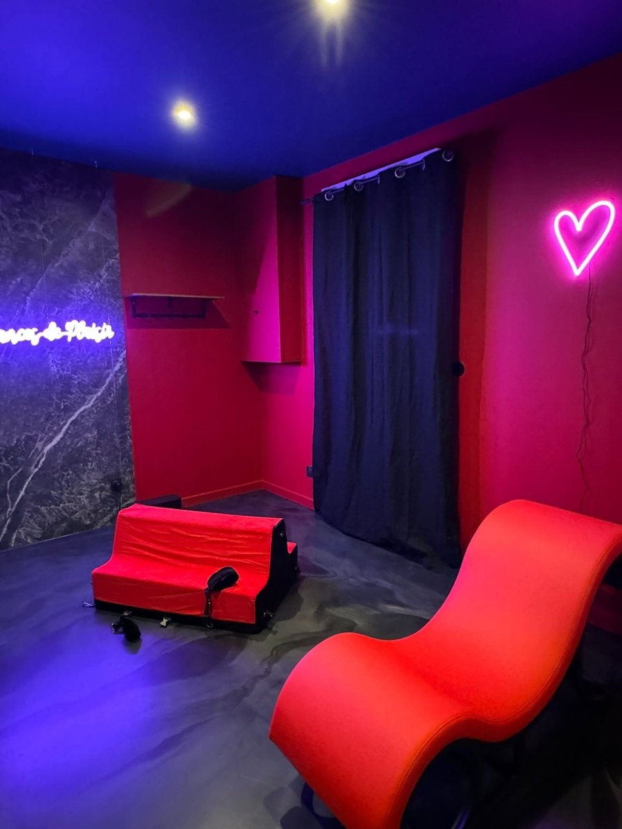 50 nuances de plaisir - Love’nSpa - weekend en amoureux, love rooms avec spa ou jacuzzi privatif4 de 50 nuances de plaisir
