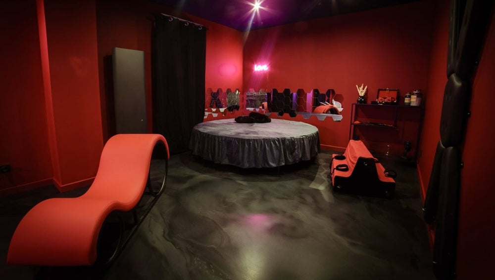 50 nuances de plaisir - Love’nSpa - weekend en amoureux, love rooms avec spa ou jacuzzi privatif1 de 50 nuances de plaisir
