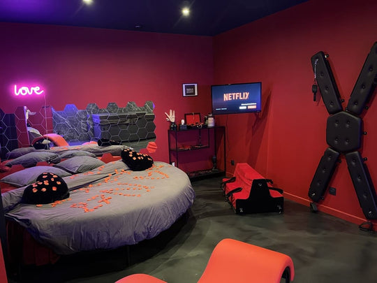 50 nuances de plaisir - Love’nSpa - weekend en amoureux, love rooms avec spa ou jacuzzi privatif