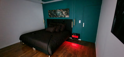 Bague L'Écrin de Mailly en or blanc, diamant central solitaire et pavé diamants, joaillerie de luxe.