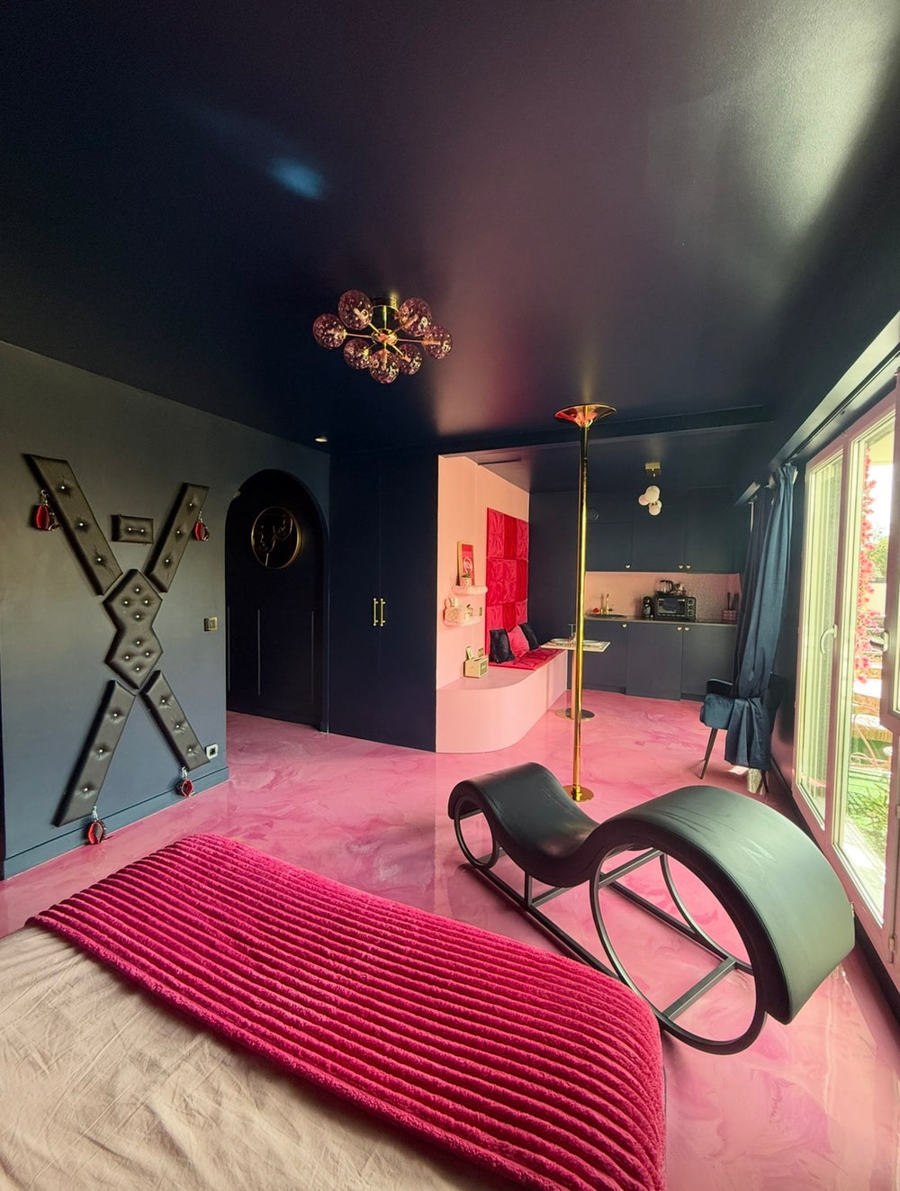Nebula Love Room - L’éveil des sens11 de Nebula Love Room - L’éveil des sens
