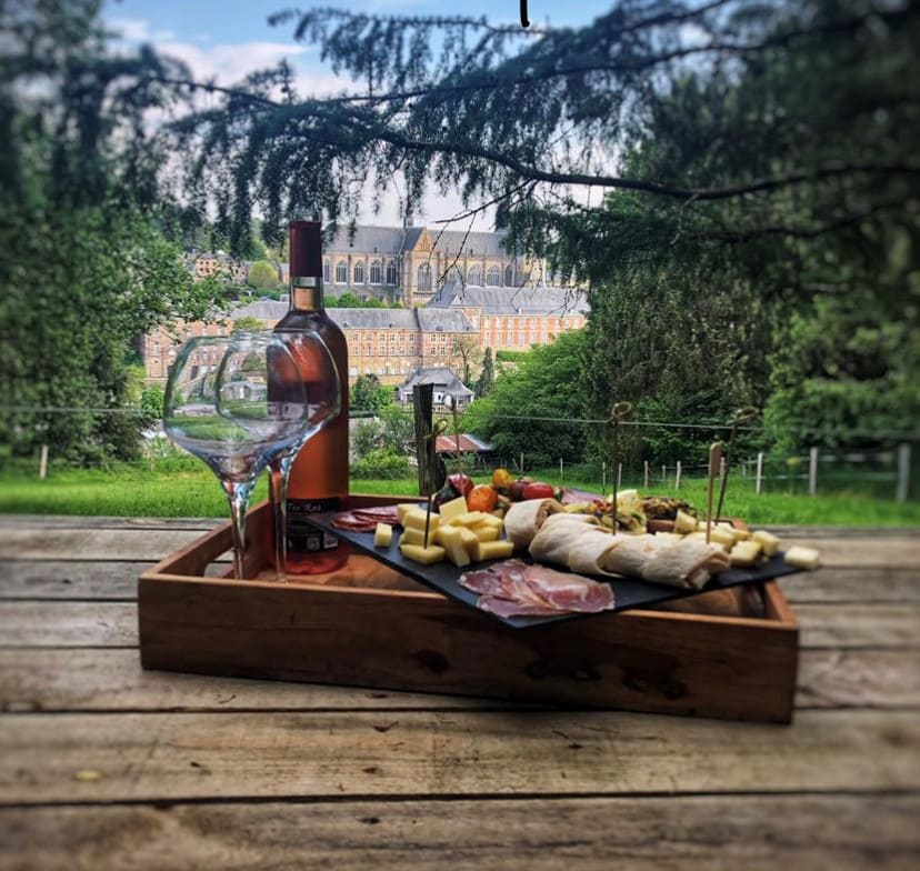 Ardenne insolite - La St - Hubsphair - Love’nSpa - weekend en amoureux, love rooms avec spa ou jacuzzi privatif3 de Ardenne insolite - La St-Hubsphair
