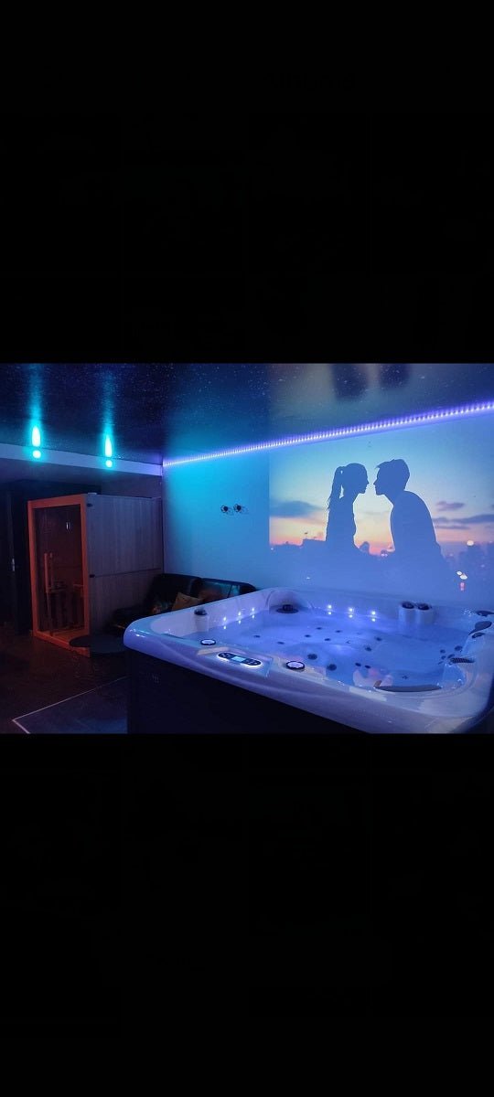 Avec Toi suites spa: La GLAMOUR - Love’nSpa - weekend en amoureux, love rooms avec spa ou jacuzzi privatif10 de Avec Toi suites spa: La GLAMOUR
