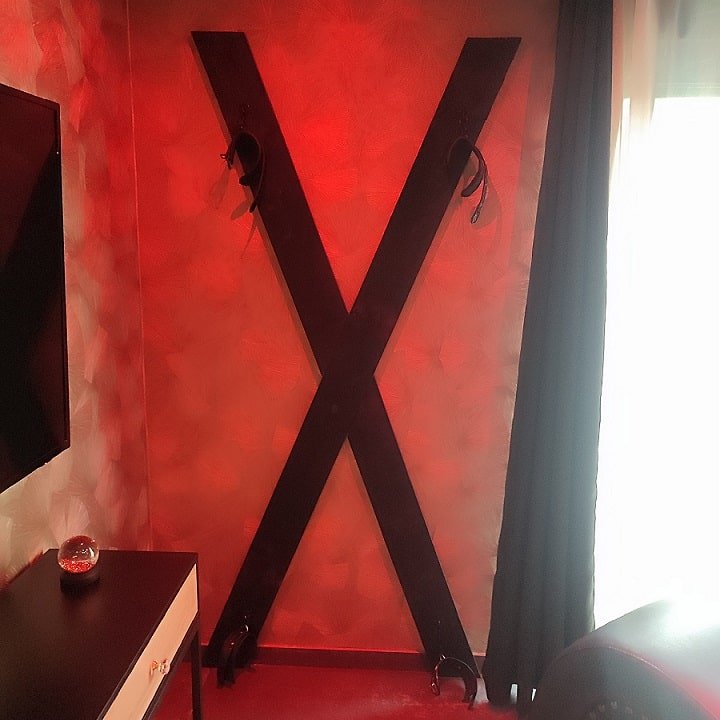 Avec Toi suites spa : LA SECRETE - Love’nSpa - weekend en amoureux, love rooms avec spa ou jacuzzi privatif11 de Avec Toi suites spa : LA SECRETE
