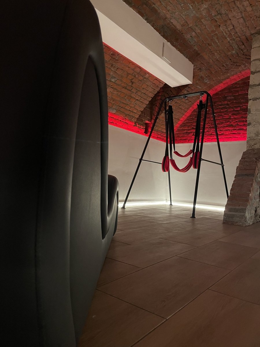 BlackSuite - Love’nSpa - weekend en amoureux, love rooms avec spa ou jacuzzi privatif8 de BlackSuite
