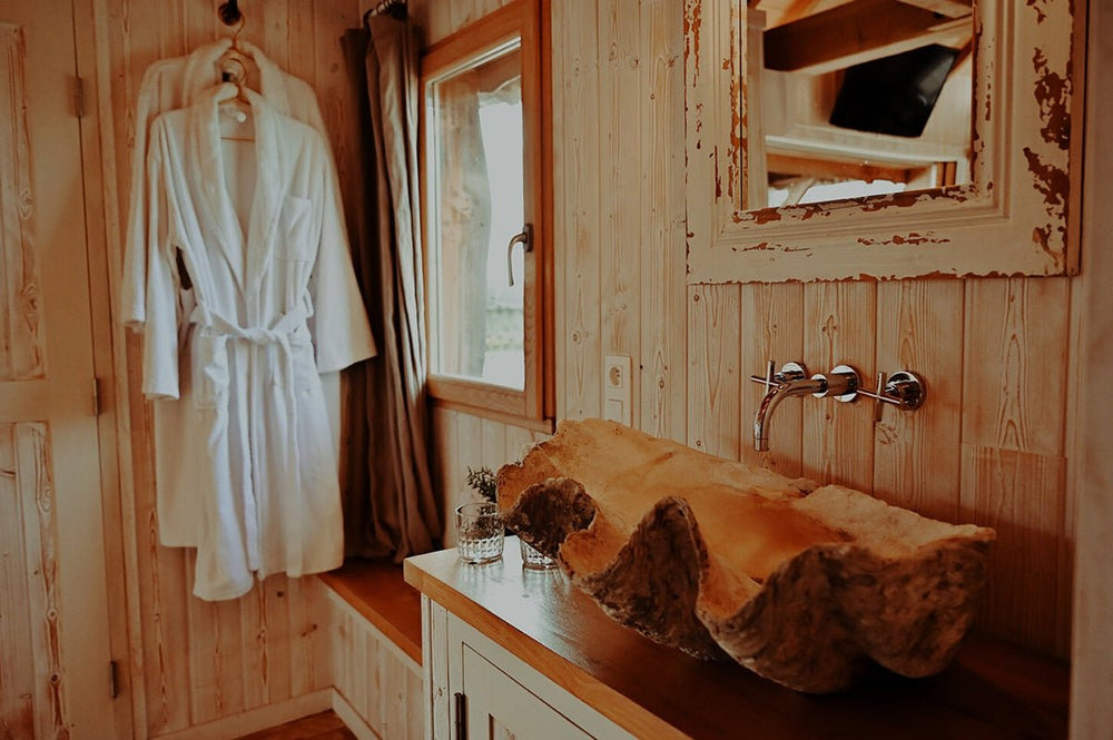 Cabane Château Spa Biron - Love’nSpa - weekend en amoureux, love rooms avec spa ou jacuzzi privatif5 de Cabane Château Spa Biron
