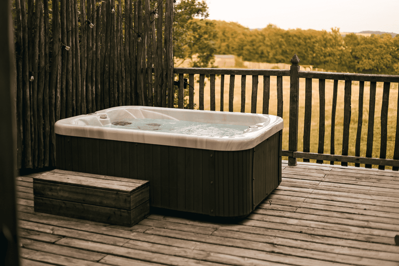 Cabane Château Spa Monbazillac - Love’nSpa - weekend en amoureux, love rooms avec spa ou jacuzzi privatif2 de Cabane Château Spa Monbazillac
