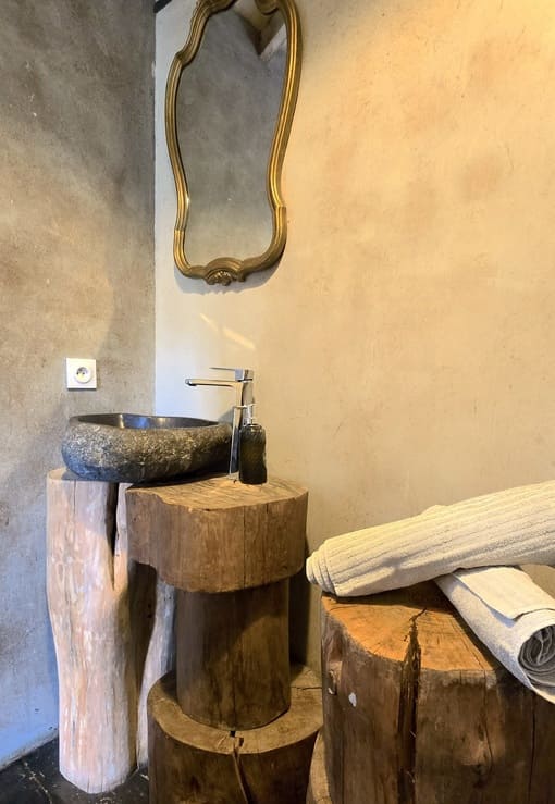 Cabane dans les arbres avec jacuzzi privatif - Bois d'Arambe - Love’nSpa - weekend en amoureux, love rooms avec spa ou jacuzzi privatif16 de Cabane dans les arbres avec jacuzzi privatif - Bois d'Arambe
