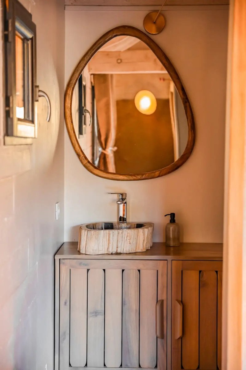 Cabane dans les arbres avec jacuzzi privatif - Bois d'Arambe - Love’nSpa - weekend en amoureux, love rooms avec spa ou jacuzzi privatif32 de Cabane dans les arbres avec jacuzzi privatif - Bois d'Arambe
