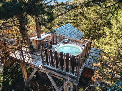 Cabane dans les arbres avec jacuzzi privatif - Épine Vinette - Love’nSpa - weekend en amoureux, love rooms avec spa ou jacuzzi privatif