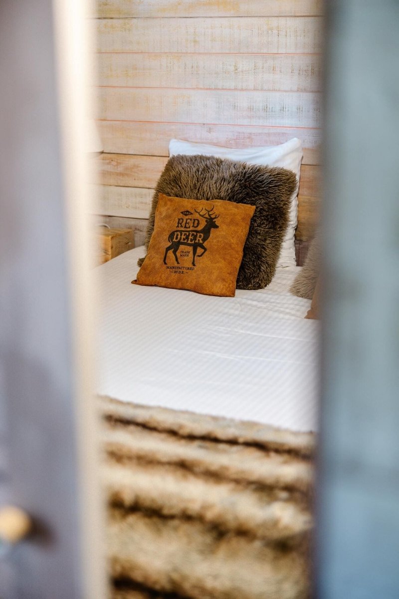 Cabane dans les arbres avec jacuzzi privatif - Épine Vinette - Love’nSpa - weekend en amoureux, love rooms avec spa ou jacuzzi privatif13 de Cabane dans les arbres avec jacuzzi privatif - Épine Vinette
