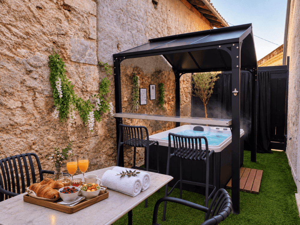 Caporizon - La Damoiselle - Love’nSpa - weekend en amoureux, love rooms avec spa ou jacuzzi privatif25 de Caporizon - La Damoiselle
