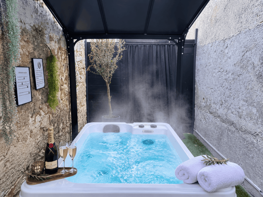 Caporizon - La Damoiselle - Love’nSpa - weekend en amoureux, love rooms avec spa ou jacuzzi privatif26 de Caporizon - La Damoiselle
