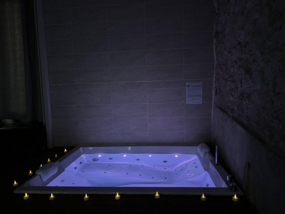 Caporizon - Lov'BnB - Love’nSpa - weekend en amoureux, love rooms avec spa ou jacuzzi privatif3 de Caporizon - Lov'BnB
