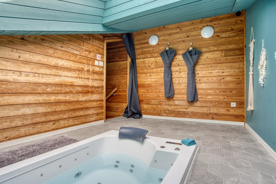 Chambre Azzuro - Love’nSpa - weekend en amoureux, love rooms avec spa ou jacuzzi privatif
