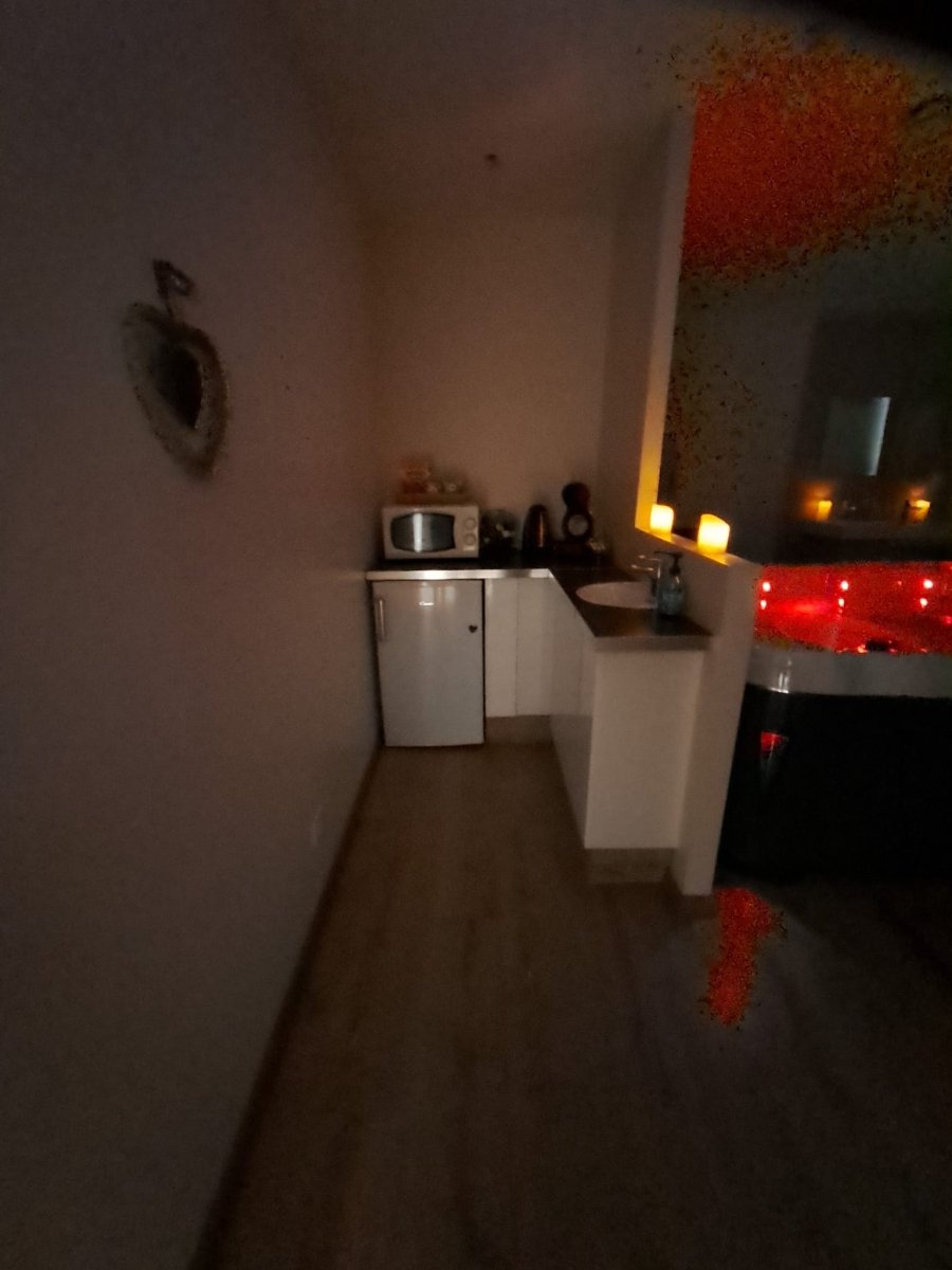 Chambre Evasion - Love’nSpa - weekend en amoureux, love rooms avec spa ou jacuzzi privatif11 de Chambre Evasion
