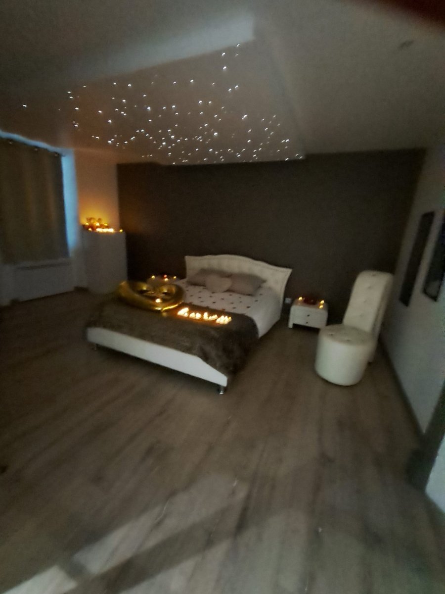 Chambre Evasion - Love’nSpa - weekend en amoureux, love rooms avec spa ou jacuzzi privatif5 de Chambre Evasion
