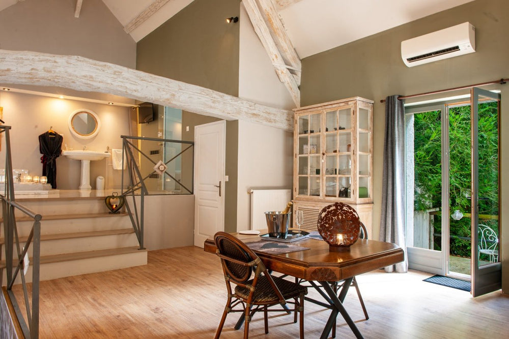 Charme au fil de l'eau - Baiser Volé - Love’nSpa - weekend en amoureux, love rooms avec spa ou jacuzzi privatif14 de Charme au fil de l'eau - Baiser Volé
