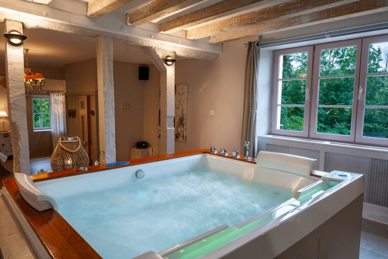 Charme au fil de l'eau - Charme - Love’nSpa - weekend en amoureux, love rooms avec spa ou jacuzzi privatif1 de Charme au fil de l'eau - Charme
