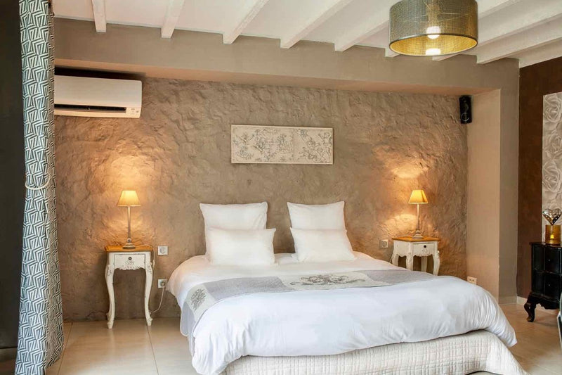 Charme au fil de l'eau - Juste Toi Et Moi - Love’nSpa - weekend en amoureux, love rooms avec spa ou jacuzzi privatif1 de Charme au fil de l'eau - Juste Toi Et Moi
