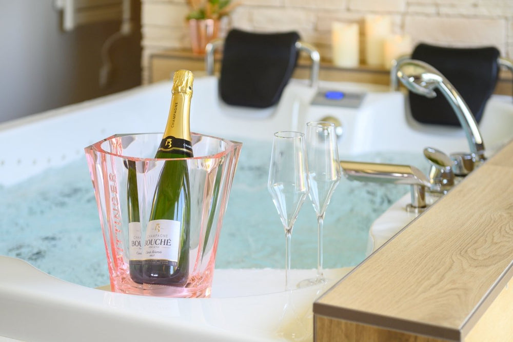 Cjour 85 - L'essentiel Love 85 - Love’nSpa - weekend en amoureux, love rooms avec spa ou jacuzzi privatif15 de Cjour 85 - L'essentiel Love 85
